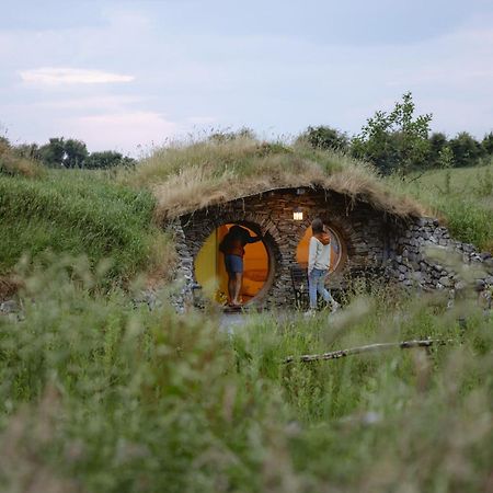 Mayo Glamping Castlebar Eksteriør bilde